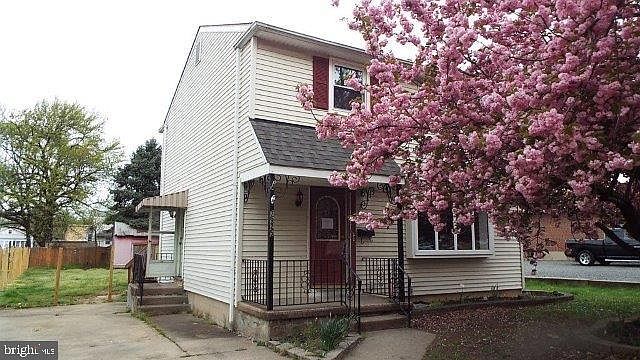1st image of 7925 Holman Ave