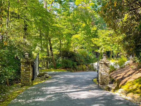 8&9 Woodland Ridge Drive, Highlands, NC 28741