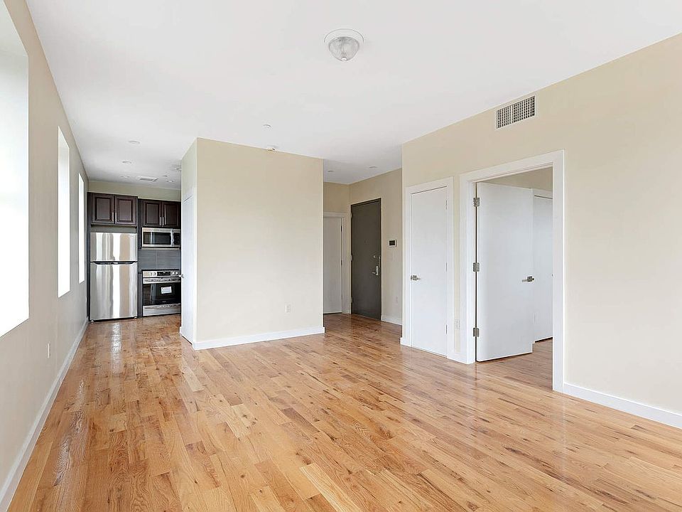 1st image of 1107 Rogers Ave APT 3A