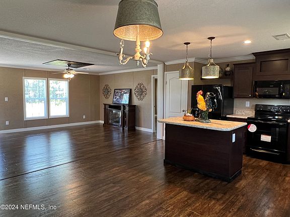 3rd image of 10610 EBERT Avenue