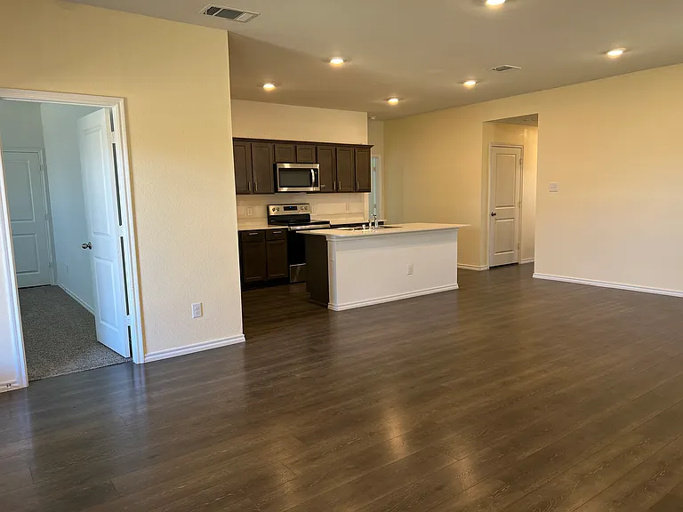 1205 Premiere Ct — Photo 7