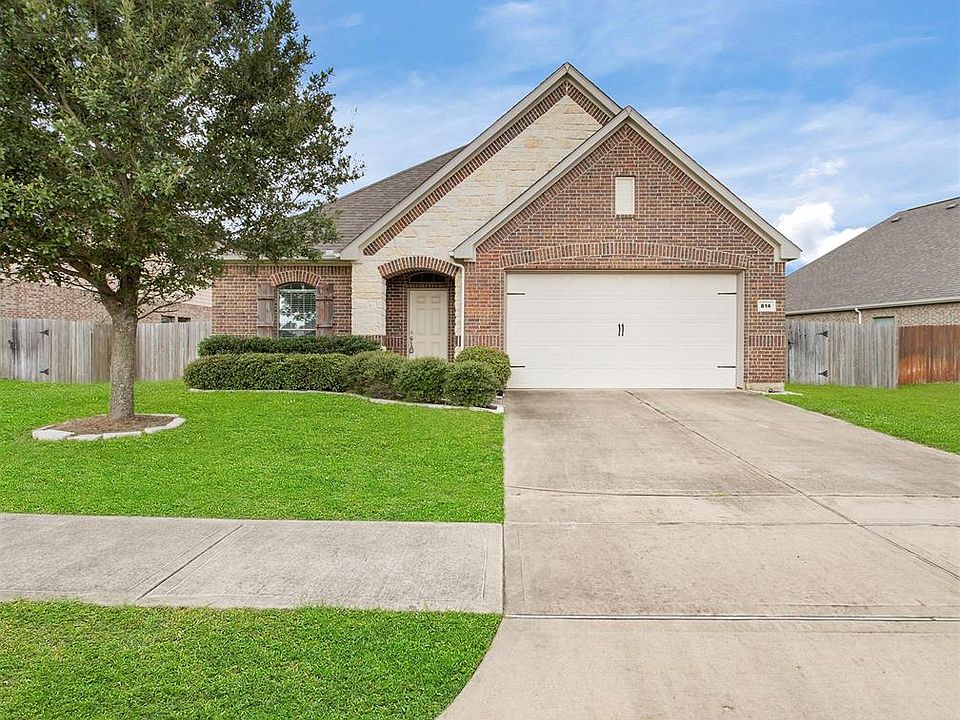 1st image of 814 Harbor Lakes Ln