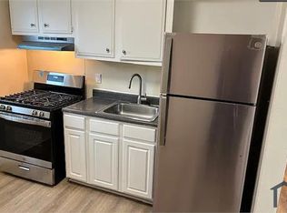7521 Lange St APT 1, Baltimore, MD 21224