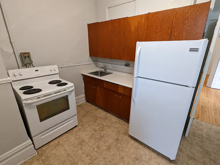 280 River Ave — Photo 3