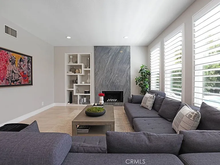 57 Laurelhurst Dr — Photo 14