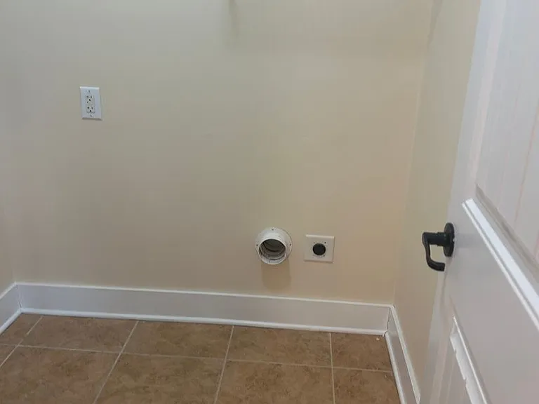 129 Aurora Dr #5 — Photo 16