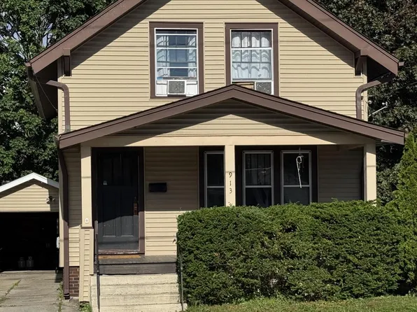 913 S 21st STREET, Manitowoc, WI 54220