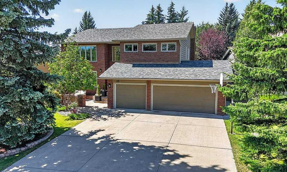 1st image of 15 SE Woodacres Way SW
