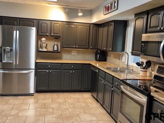 2nd image of 3118 S 138th St