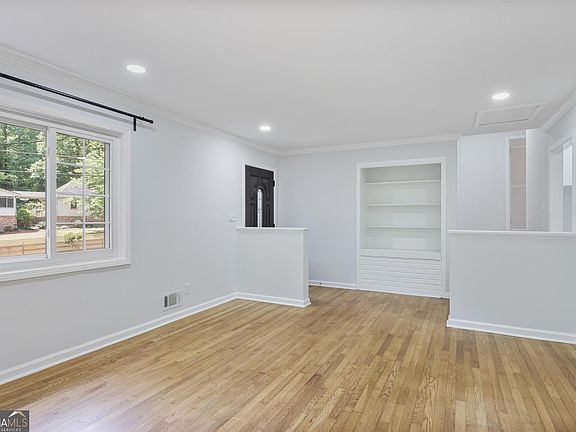 5th image of 2903 Old Sewell Rd