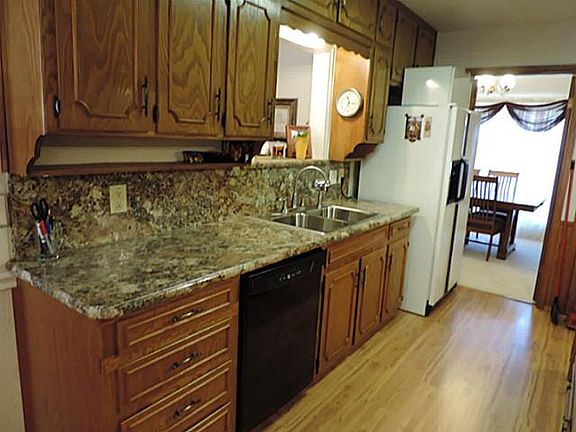 2nd image of 1632 Lexington Pl