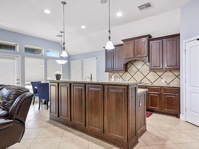 27815 Colonial Point Dr — Photo 11