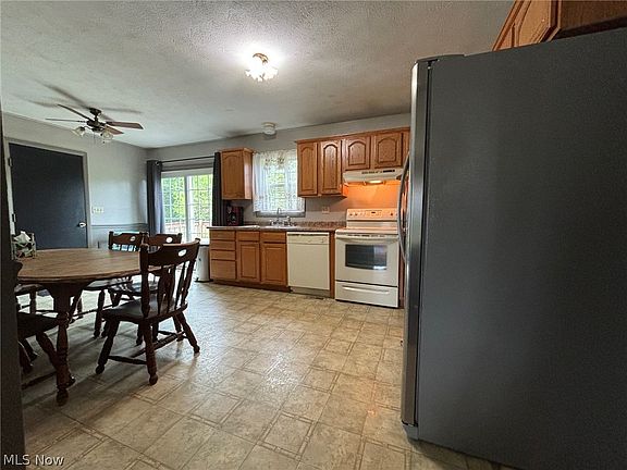 4th image of 57575 Marietta Rd