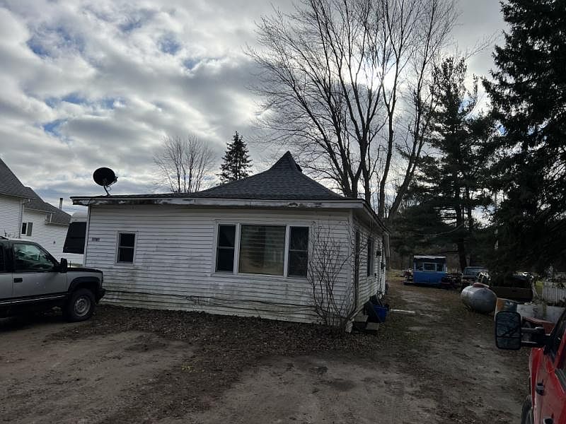 5780 E Deckerville Rd, Deford, MI 48729 Zillow