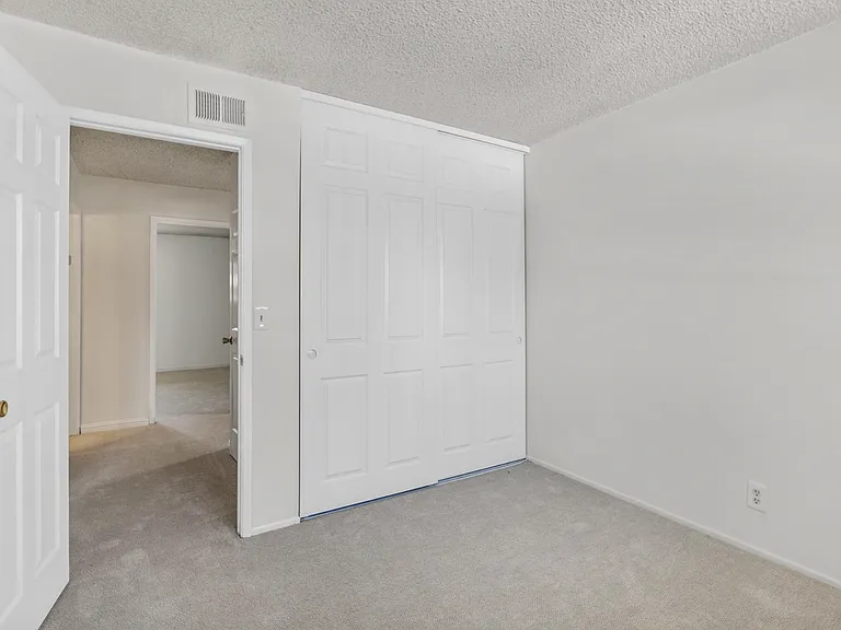 38055 Buxton Cmn — Photo 9
