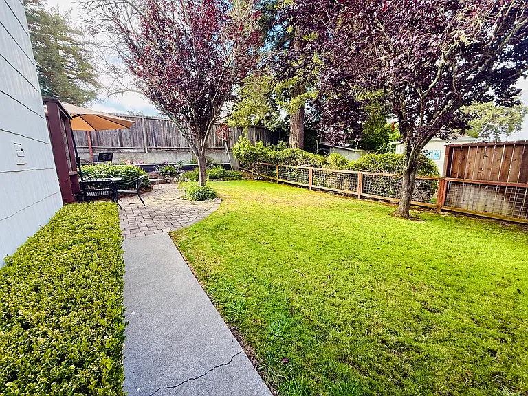 3313 Vichy Ave #A — Photo 32