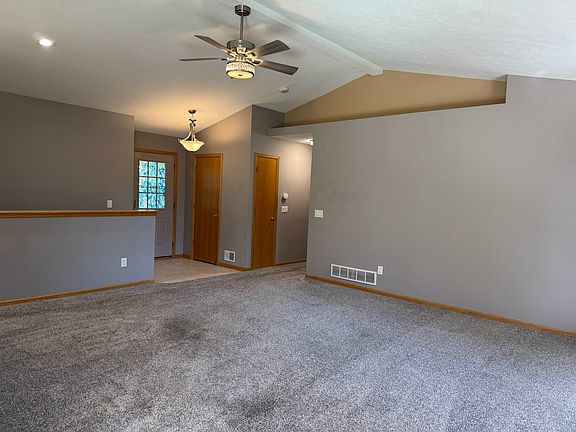 4th image of 2804 Autumn Ln