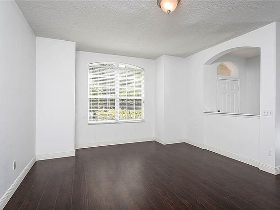 4th image of 2650 Dover Glen Cir