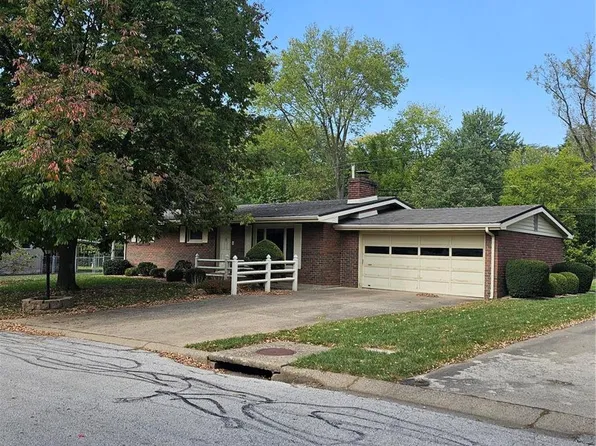 2619 Brook Dr, Quincy, IL 62301
