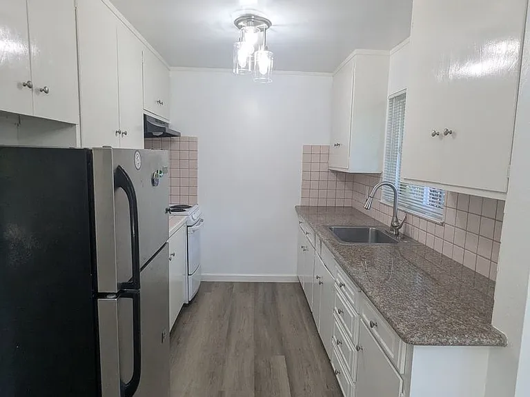 1624 Milvia Street — Photo 3
