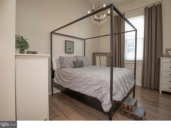 5th image of 813 N Hancock St #3