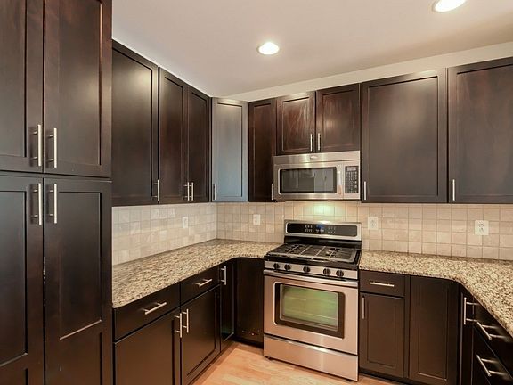 4th image of 500 Regatta Dr Unit 2527