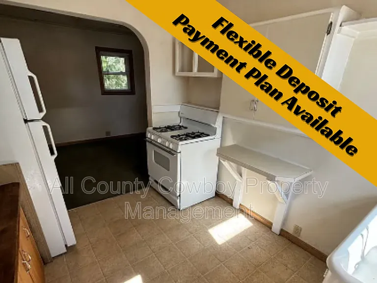 513 E Custer St — Photo 1
