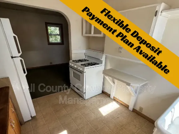 513 E Custer St, Laramie, WY 82070