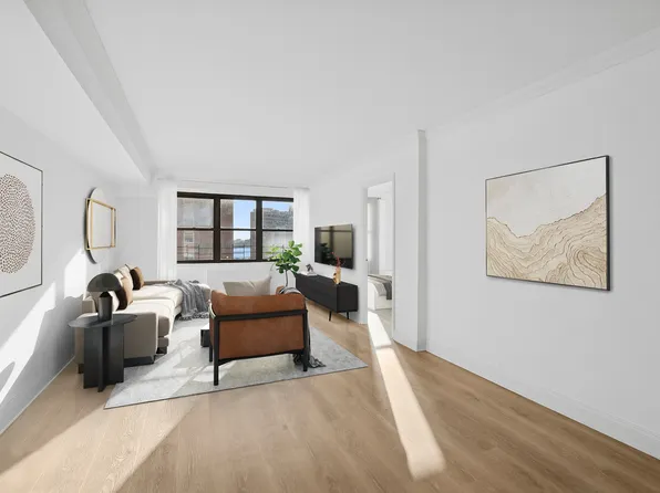 245 East 25th Street image 1 of 18