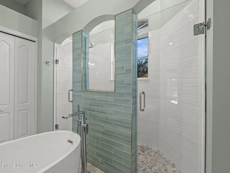 768 Harrier Ct — Photo 27