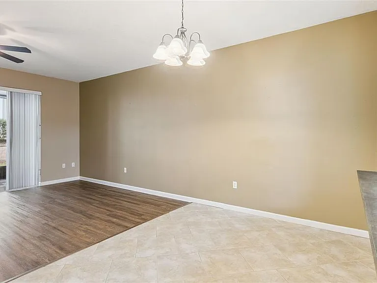 2561 Galliano Cir — Photo 17