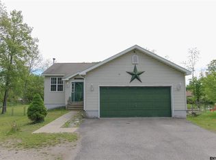 136 Maple Ave, Glenville, NY 12302
