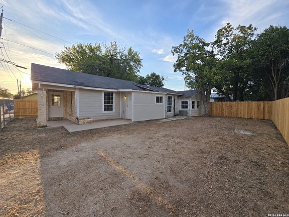 3rd image of 772 4TH ST