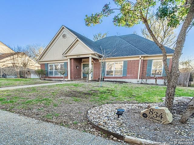 1st image of 834 Stoneway Dr