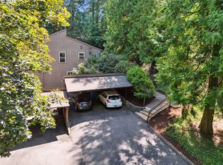 4594 SW Caldew St APT A, Portland, OR 97219