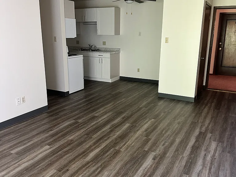 1026 Hancock Dr #11 — Photo 7