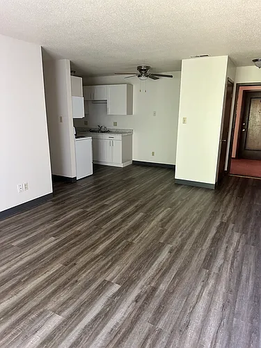1026 Hancock Dr Photo 1