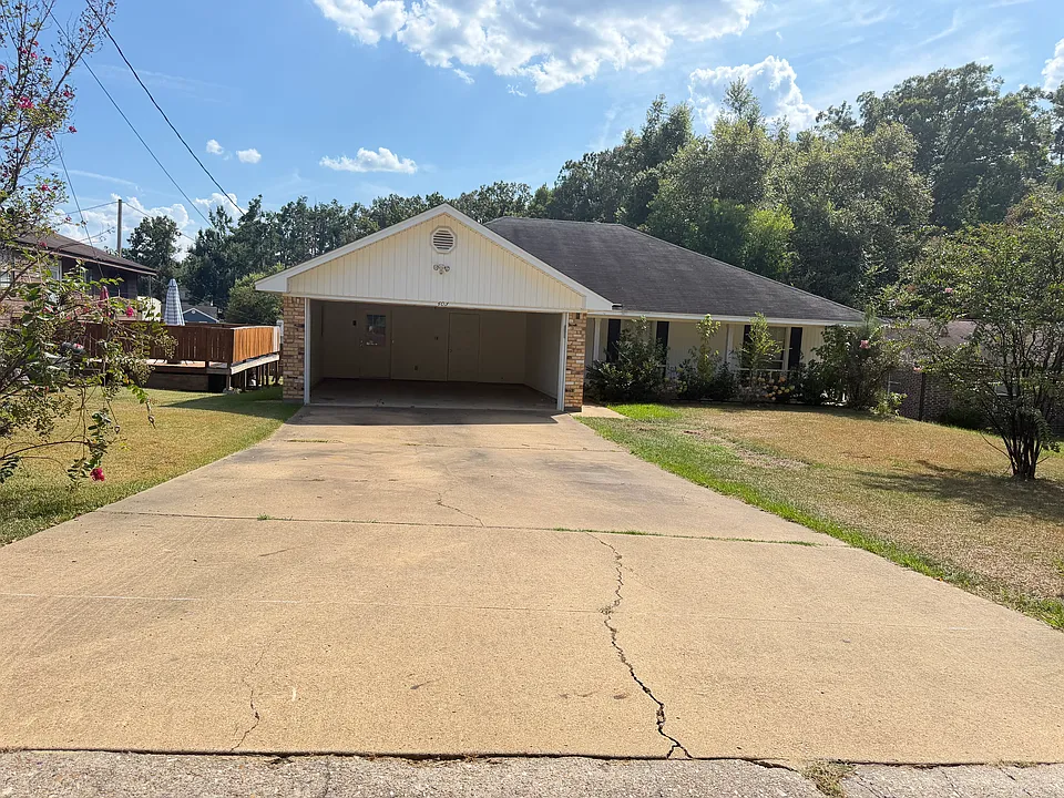 403 Crystal Dr