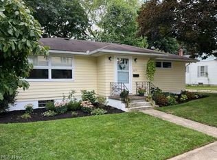 816 Arcadia Ave, Cuyahoga Falls, OH 44221