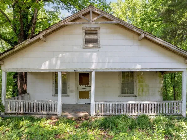 135 Cobb St, Easley, SC 29640