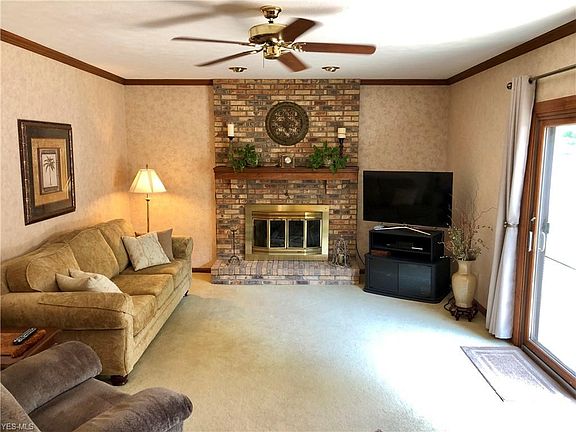 2nd image of 9861 River Oaks Dr
