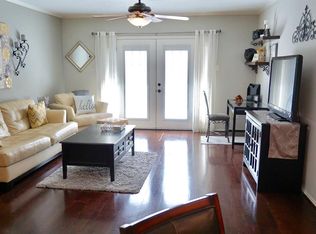 2220 S Piney Point Rd APT 203, Houston, TX 77063