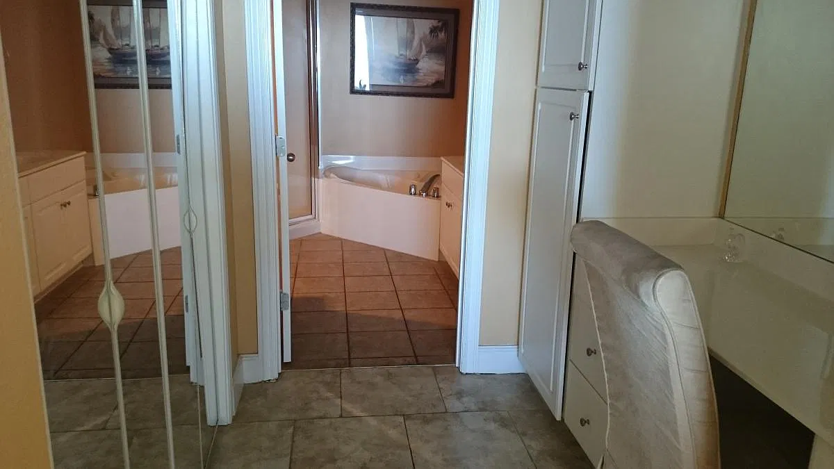 3 bed, 1241 sqft, $3,200 — Photo 4