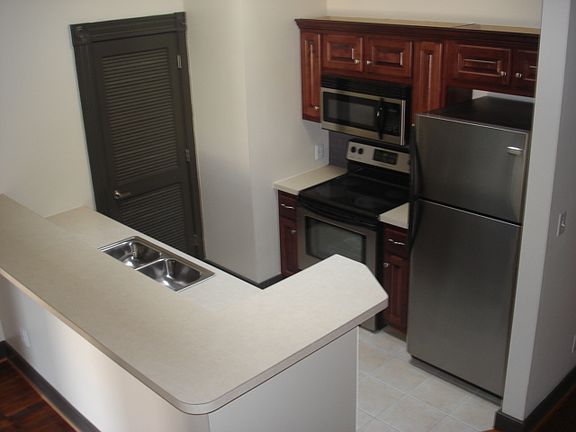 2nd image of 1024 Hull St APT 201