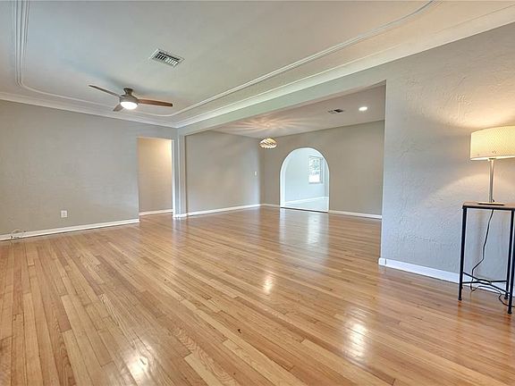 5th image of 3113 31st St N