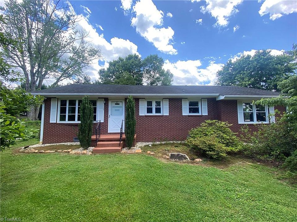 1st image of 115 Sunset Dr