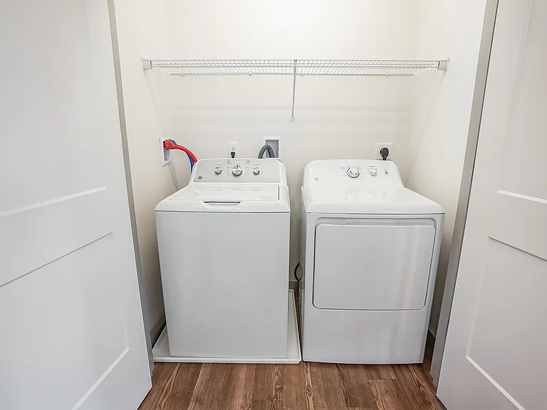 Washer/Dryer in unit