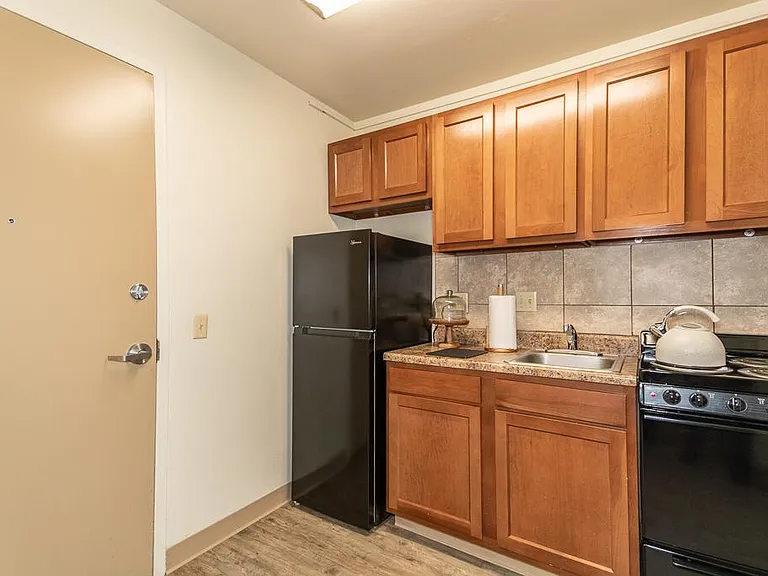 Skyline Tower Senior Apartments — Photo 3
