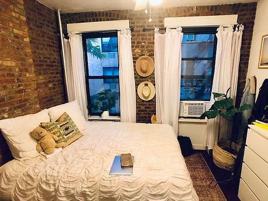 Rented by REAL New York | media 3