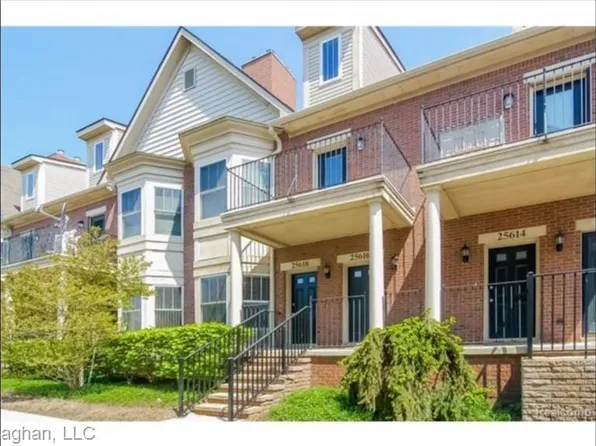 25588 Portico Ln, Novi, MI 48375